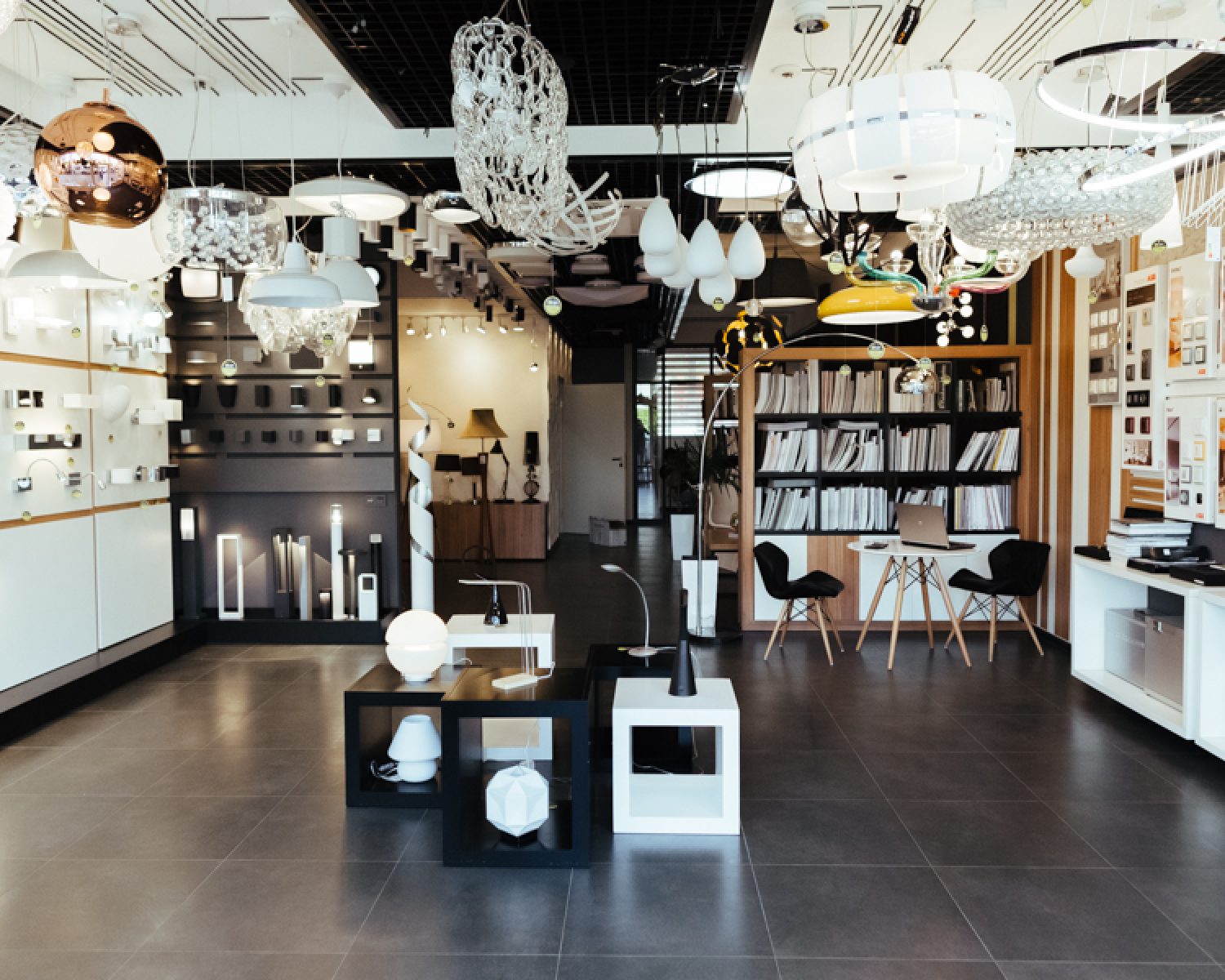 Дизайн інтер’єру салону світла DILIGHT